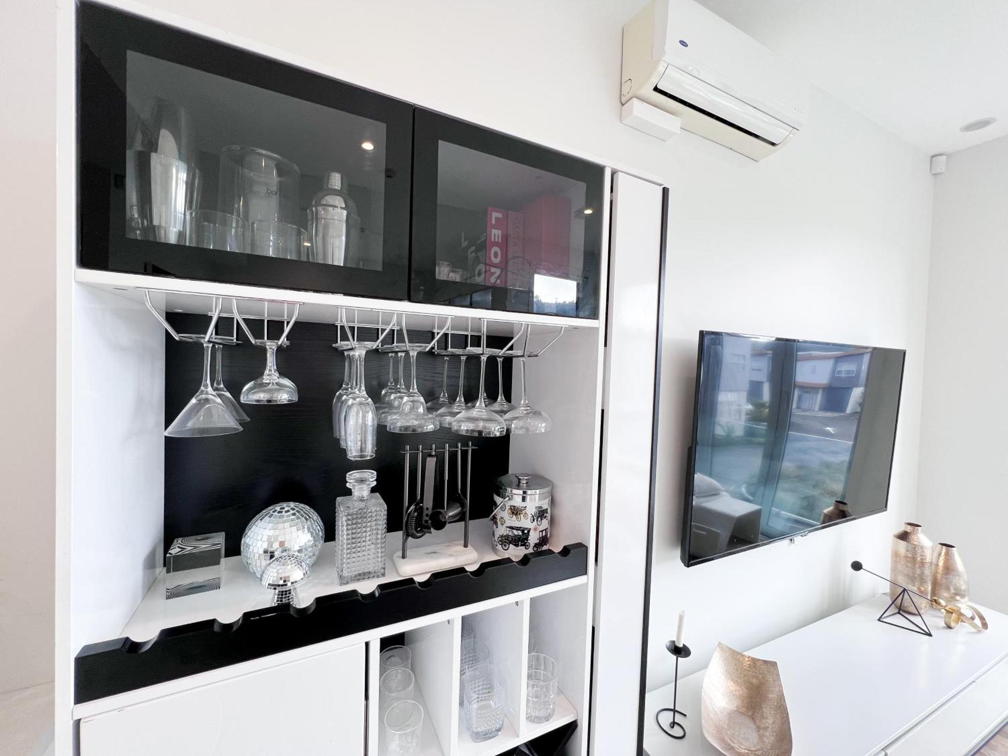 Luxury 2 Bedroom Apartment With Cocktail Bar And Espresso Machine โอ๊คแลนด์ ภายนอก รูปภาพ